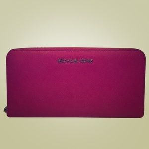 Michael Kors XL Wallet